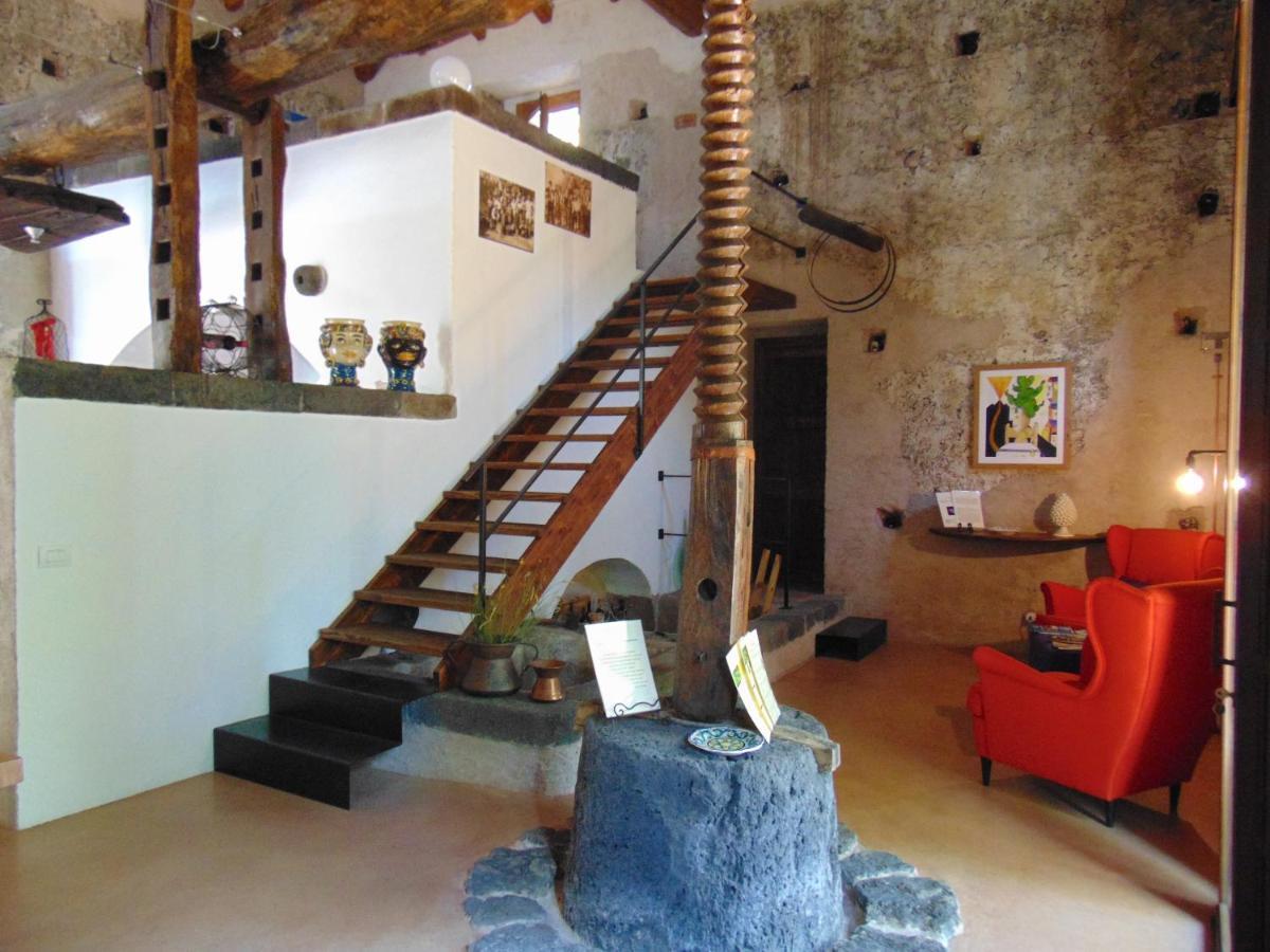 La Corte Di Bafe B&B "Slow Life" Zafferana Etnea Eksteriør billede